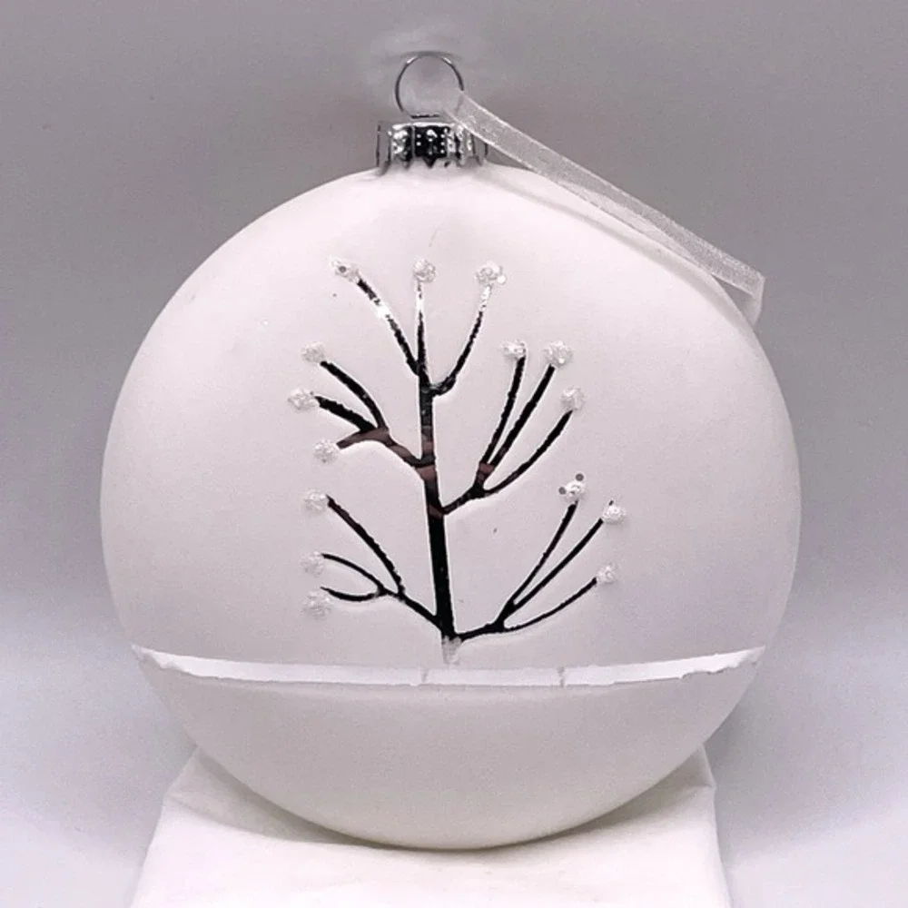 White Glass Silver Tree Winter Scene‎ 4